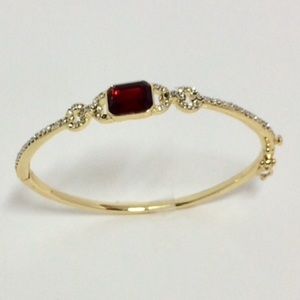 Red Bracelet B11M